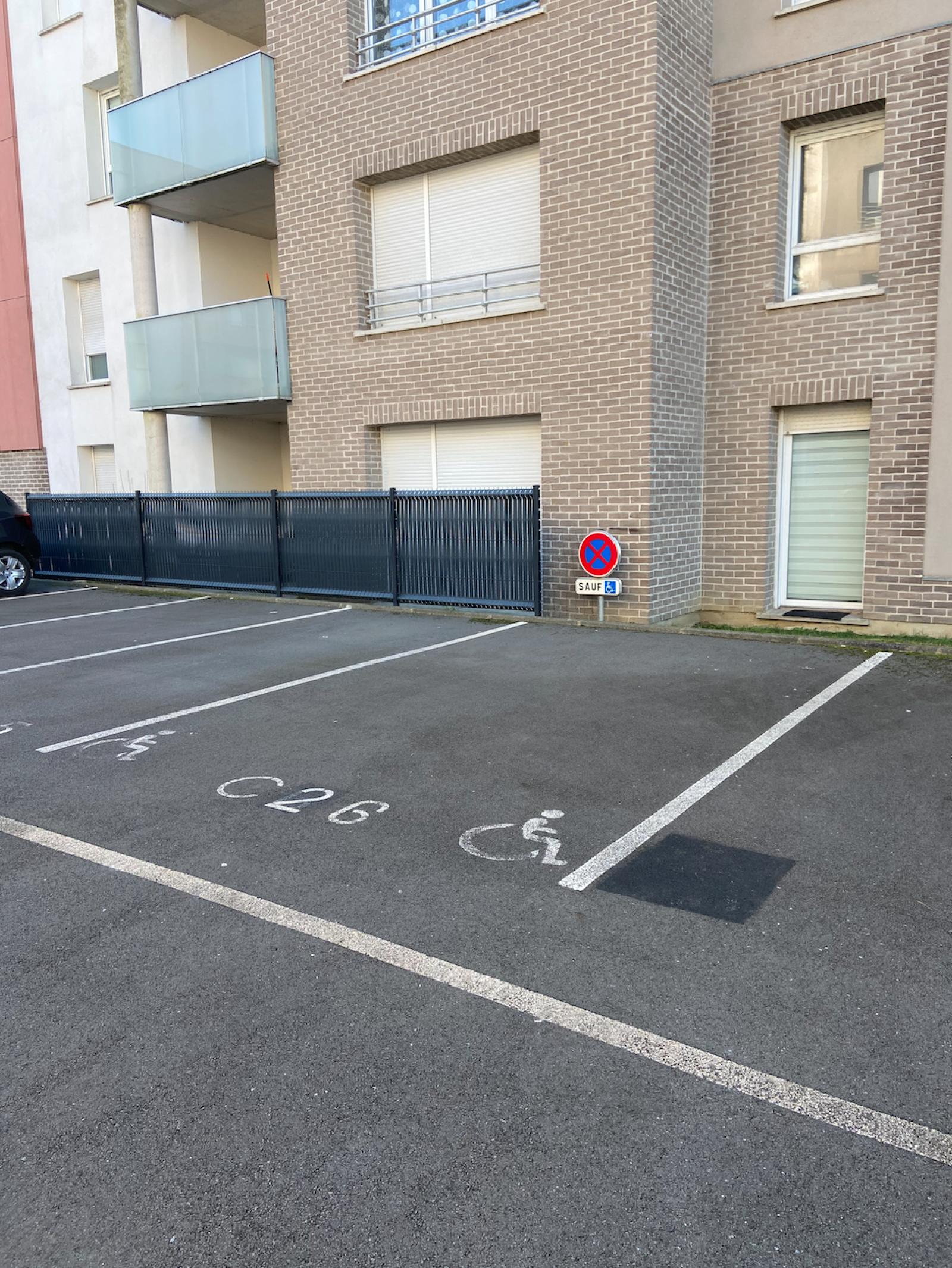 Image_1, Parking, Saint-André-lez-Lille, ref :LPA60000087